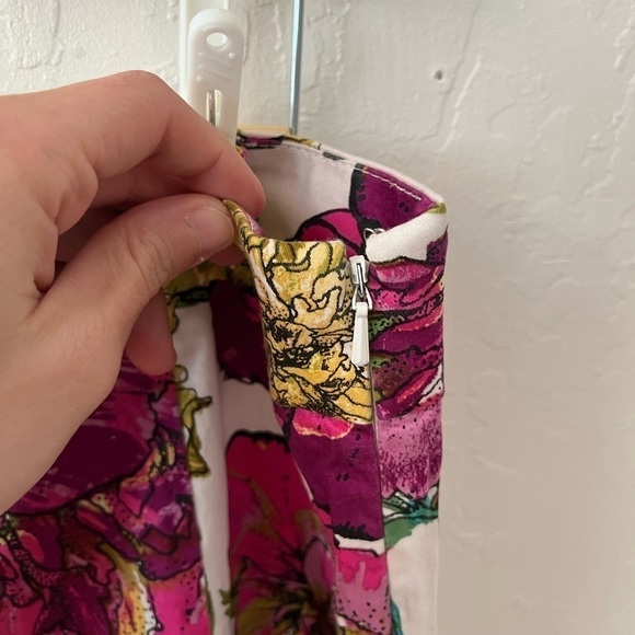 Lane Bryant Size 18 White Multi Color Floral A-Line Mini Skirt - Picture 7 of 9